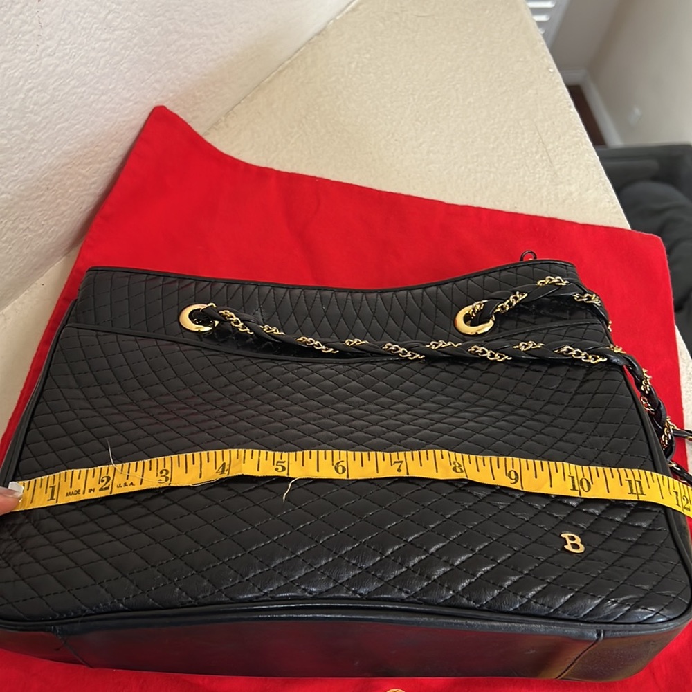 VINTAGE:Bally, Swiss designer lambskin quilted black with gold hardware - Picture 12 of 12